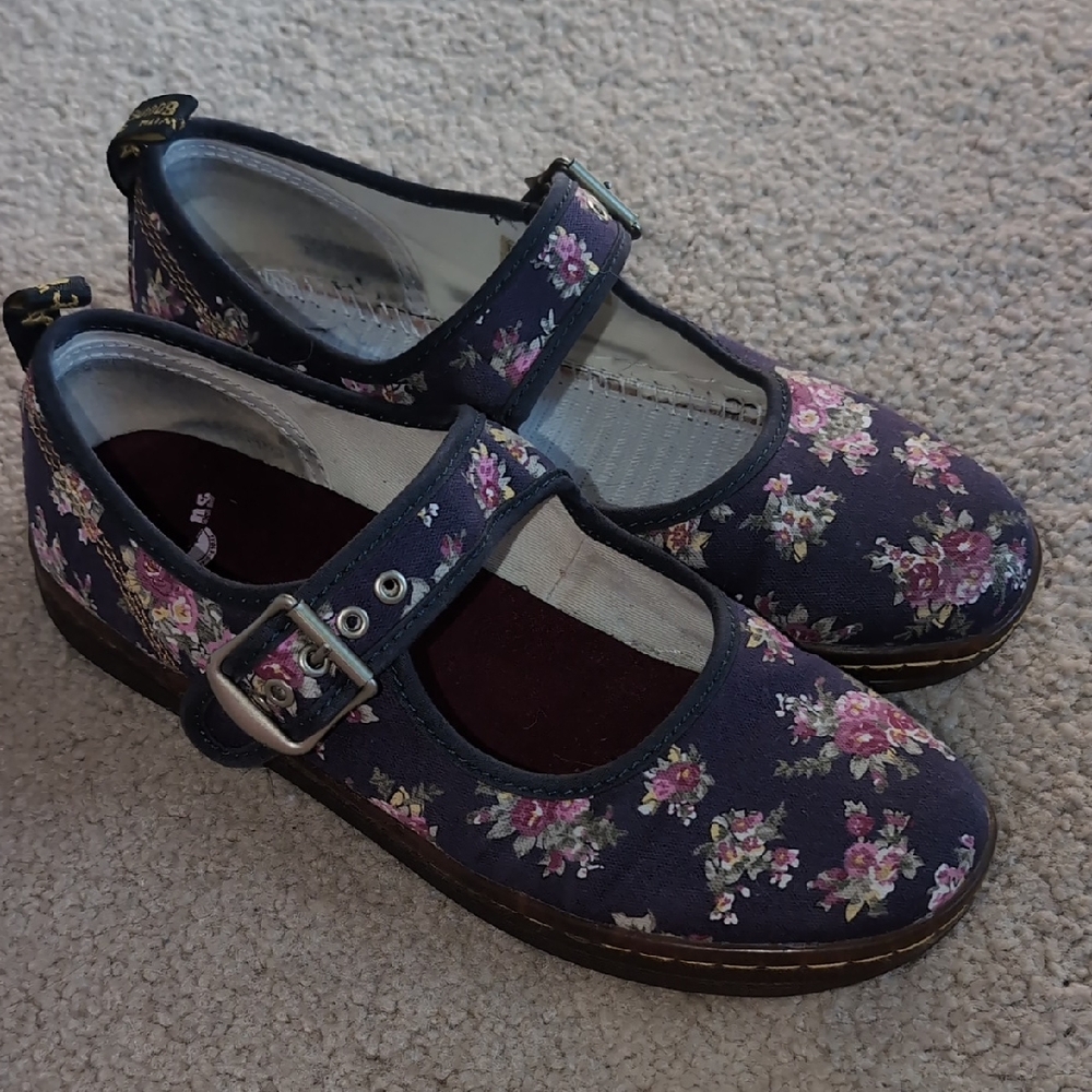 Dr. Martens Floral Carnaby Mary Jane Shoes 9